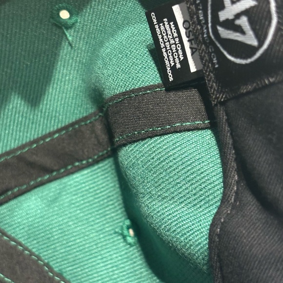 Hat - Picture 7 of 7